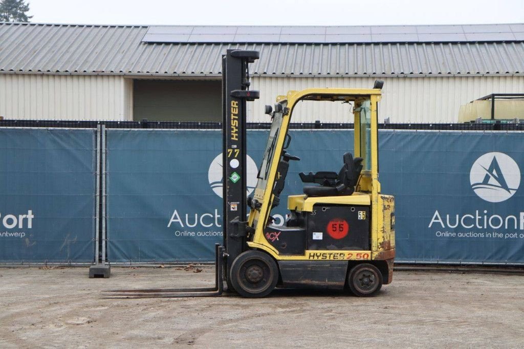 Frontstapler Türe ait Hyster E2.50XM-700, Gebrauchtmaschine içinde Antwerpen (resim 2)