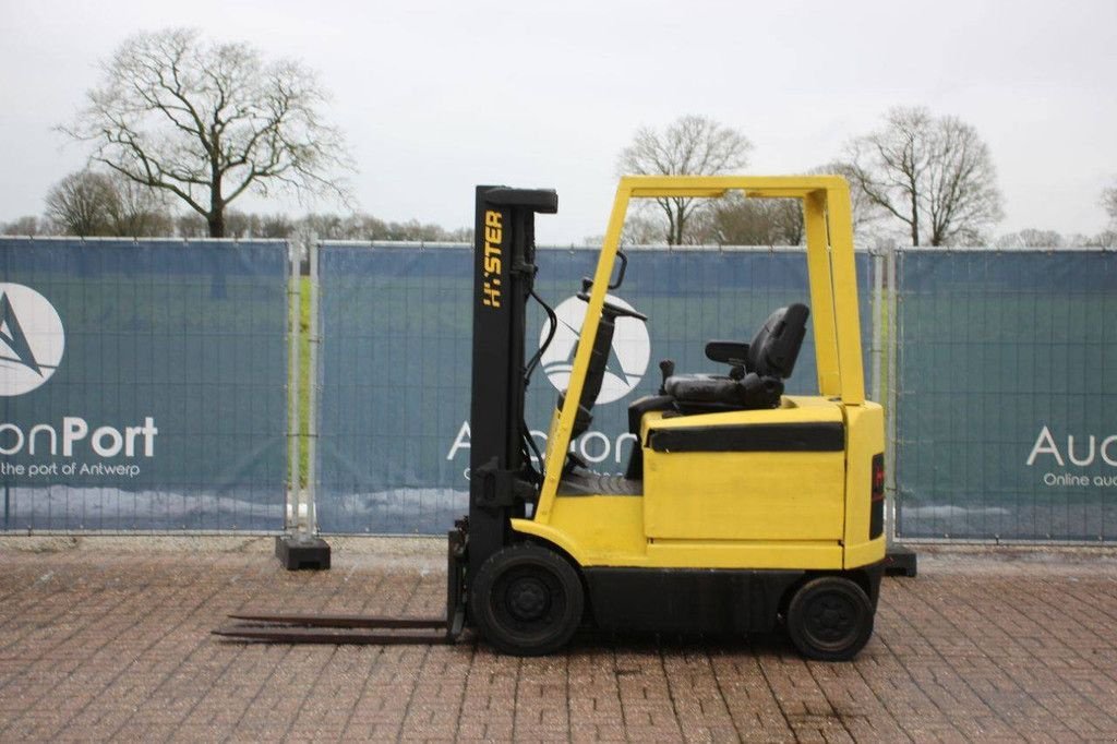 Frontstapler типа Hyster E2.50XM-847, Gebrauchtmaschine в Antwerpen (Фотография 2)