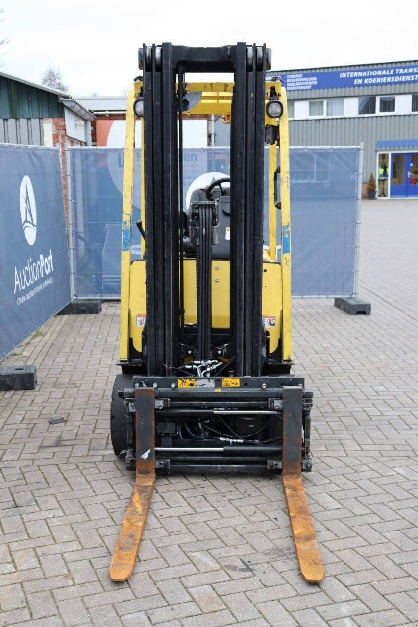 Frontstapler типа Hyster E2.5XN MWB, Gebrauchtmaschine в Antwerpen (Фотография 9)
