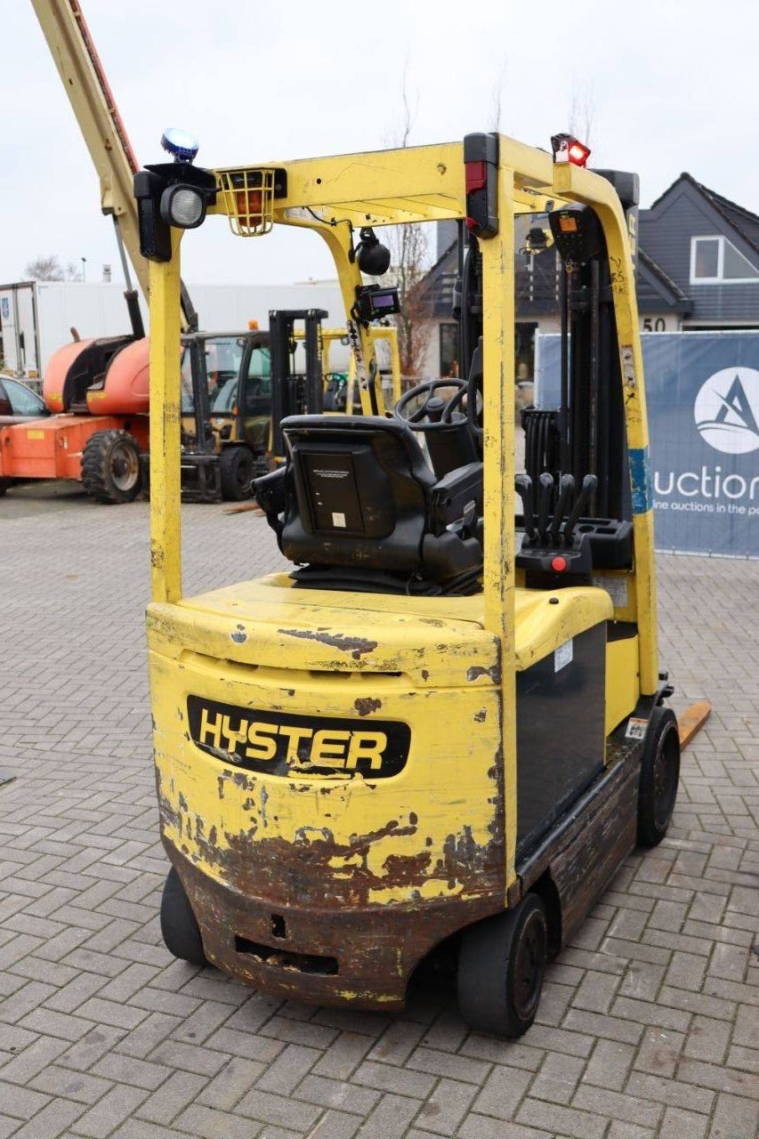 Frontstapler типа Hyster E2.5XN MWB, Gebrauchtmaschine в Antwerpen (Фотография 7)