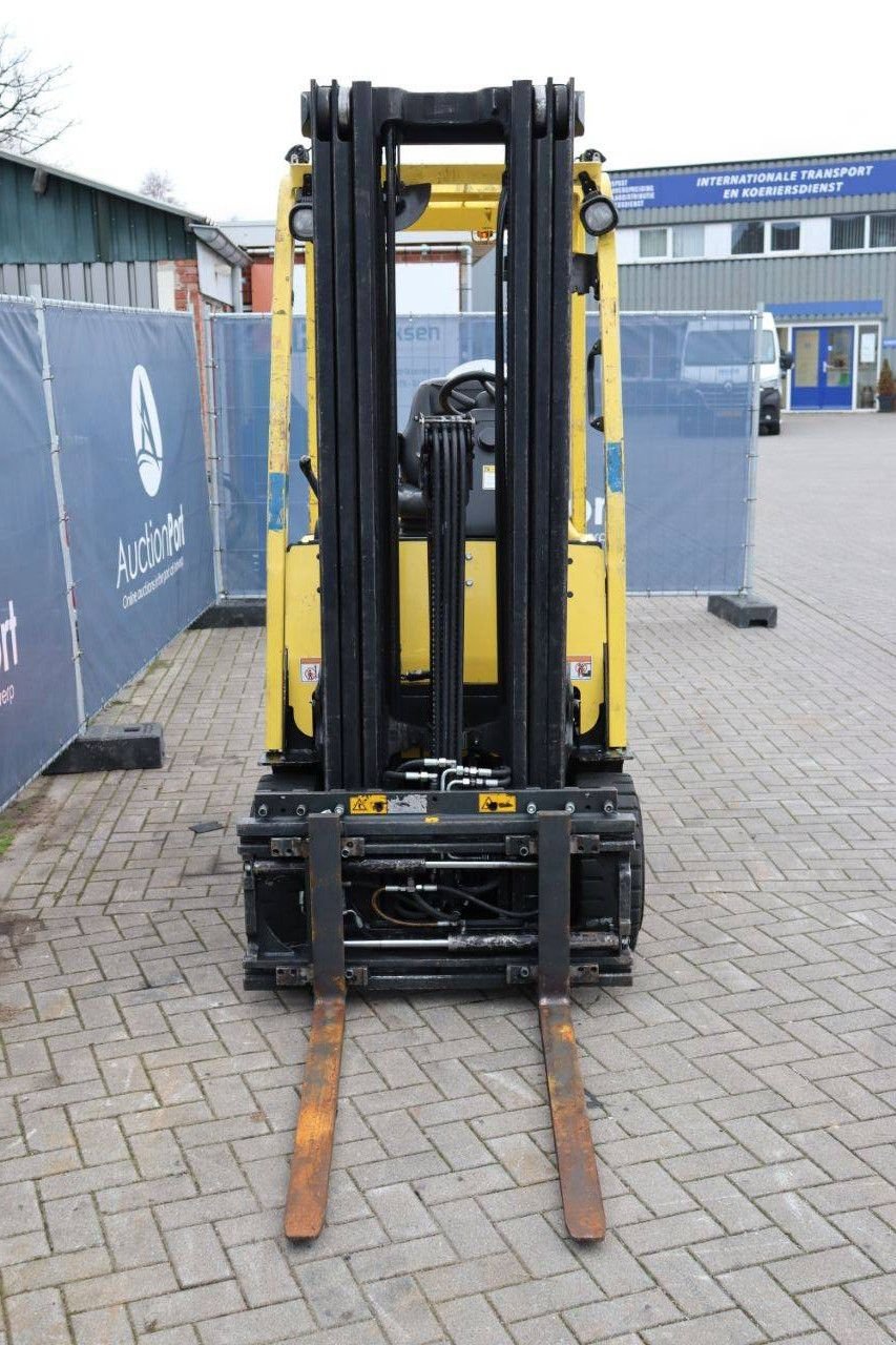Frontstapler del tipo Hyster E2.5XN MWB, Gebrauchtmaschine In Antwerpen (Immagine 9)