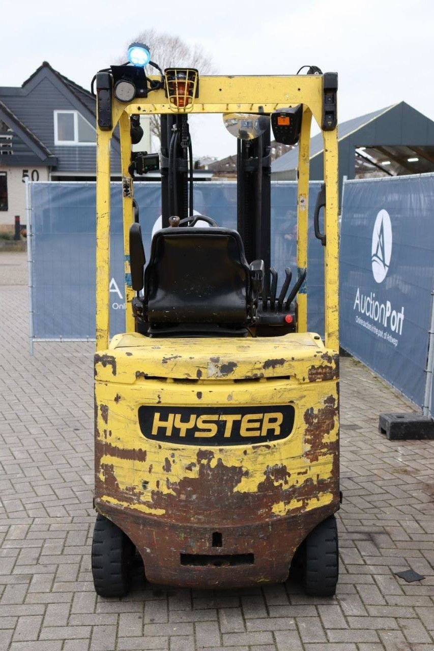 Frontstapler del tipo Hyster E2.5XN MWB, Gebrauchtmaschine In Antwerpen (Immagine 5)