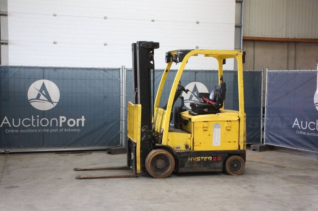 Frontstapler Türe ait Hyster E2.5XN, Gebrauchtmaschine içinde Antwerpen (resim 1)