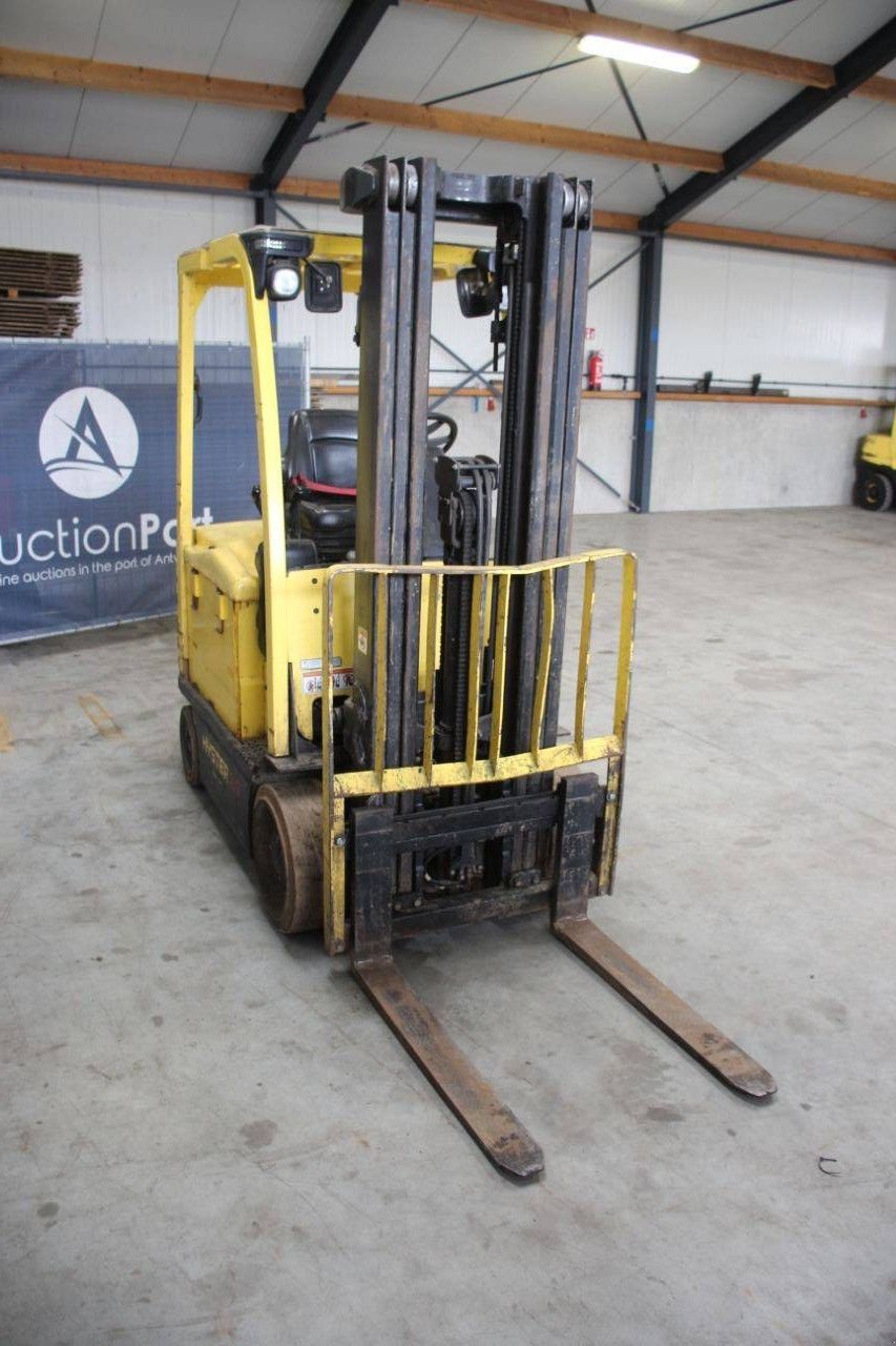 Frontstapler Türe ait Hyster E2.5XN, Gebrauchtmaschine içinde Antwerpen (resim 7)