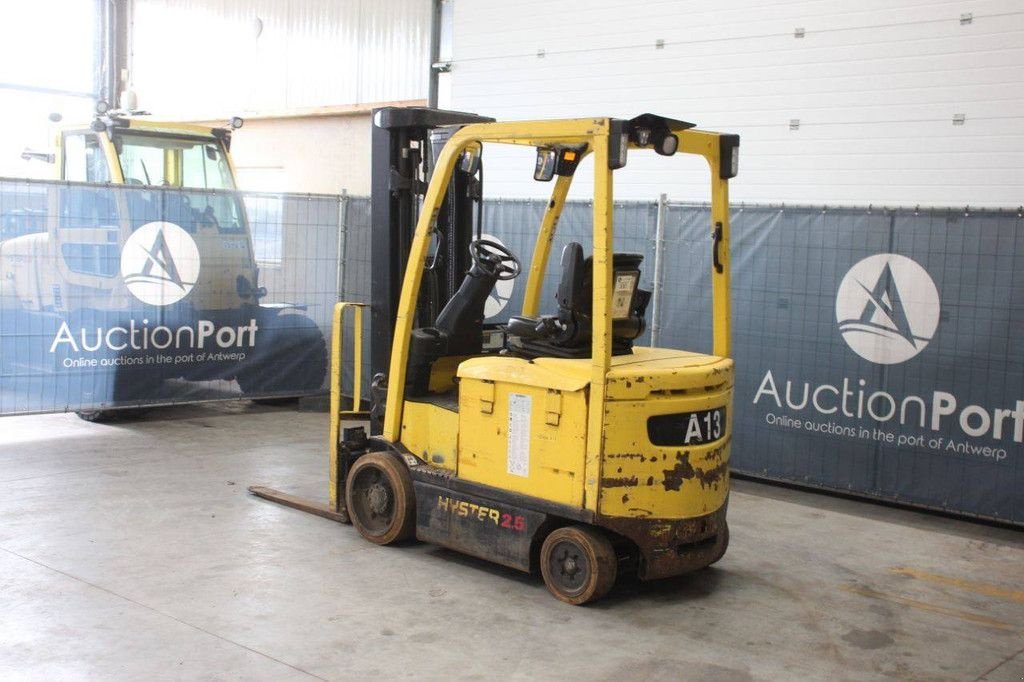 Frontstapler Türe ait Hyster E2.5XN, Gebrauchtmaschine içinde Antwerpen (resim 3)