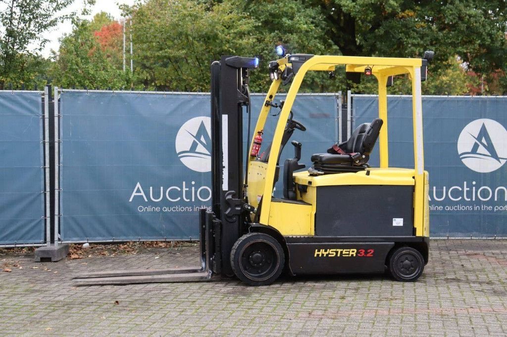 Frontstapler типа Hyster E3.2XN, Gebrauchtmaschine в Antwerpen (Фотография 1)