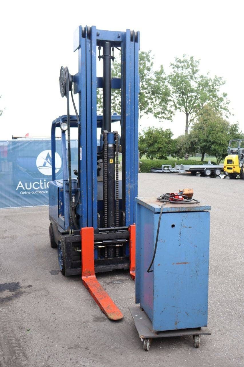 Frontstapler tip Hyster E70B, Gebrauchtmaschine in Antwerpen (Poză 8)