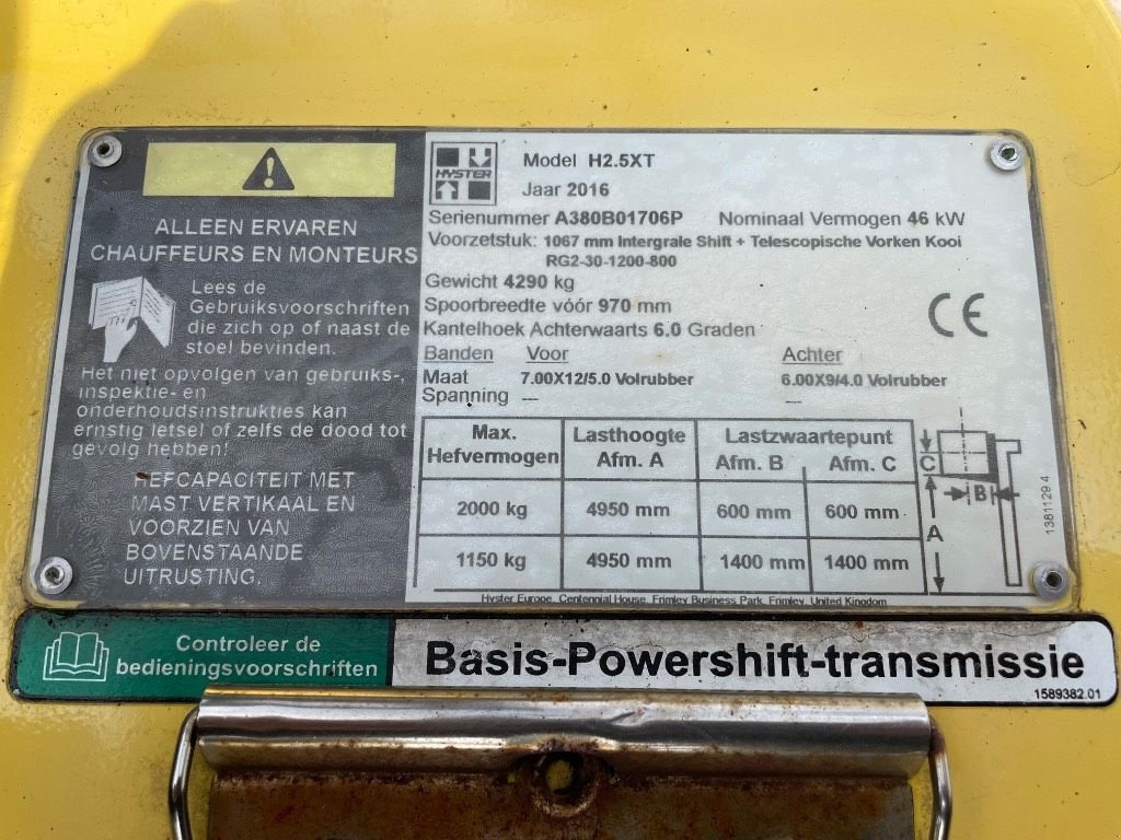 Frontstapler des Typs Hyster H 2.5 XT, Gebrauchtmaschine in WIJCHEN (Bild 3)