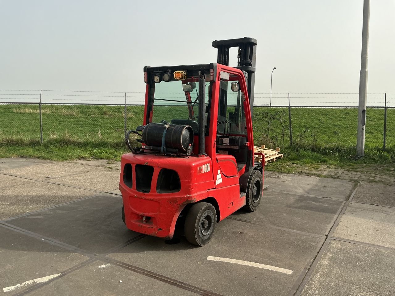 Frontstapler tipa Hyster H 3.0 FT, Gebrauchtmaschine u Etten Leur (Slika 3)
