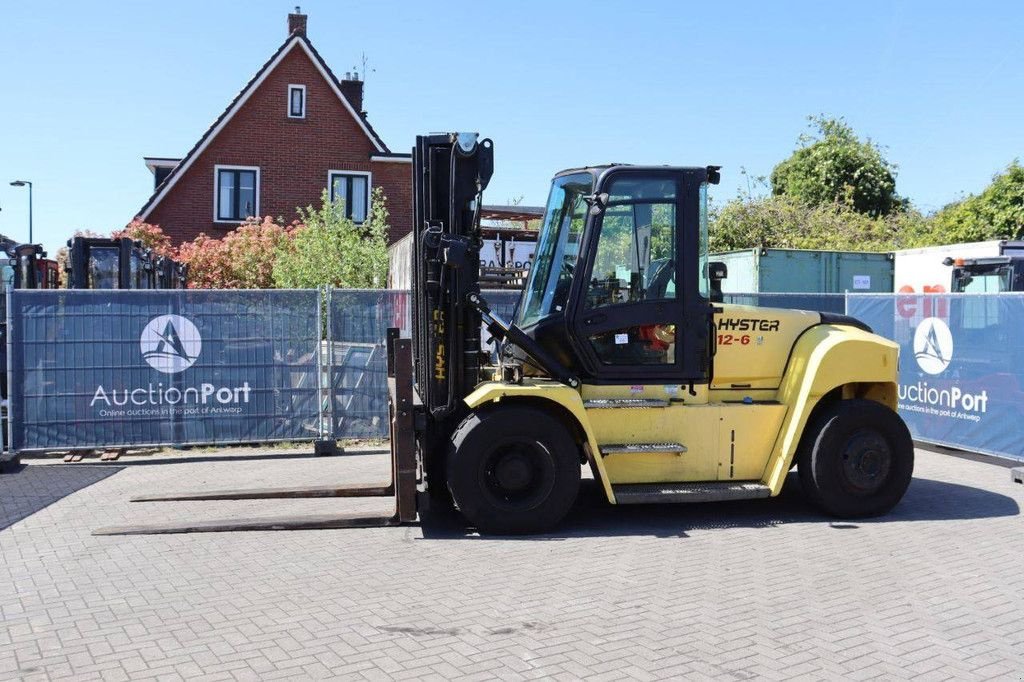 Frontstapler du type Hyster H12XM-6, Gebrauchtmaschine en Antwerpen (Photo 1)