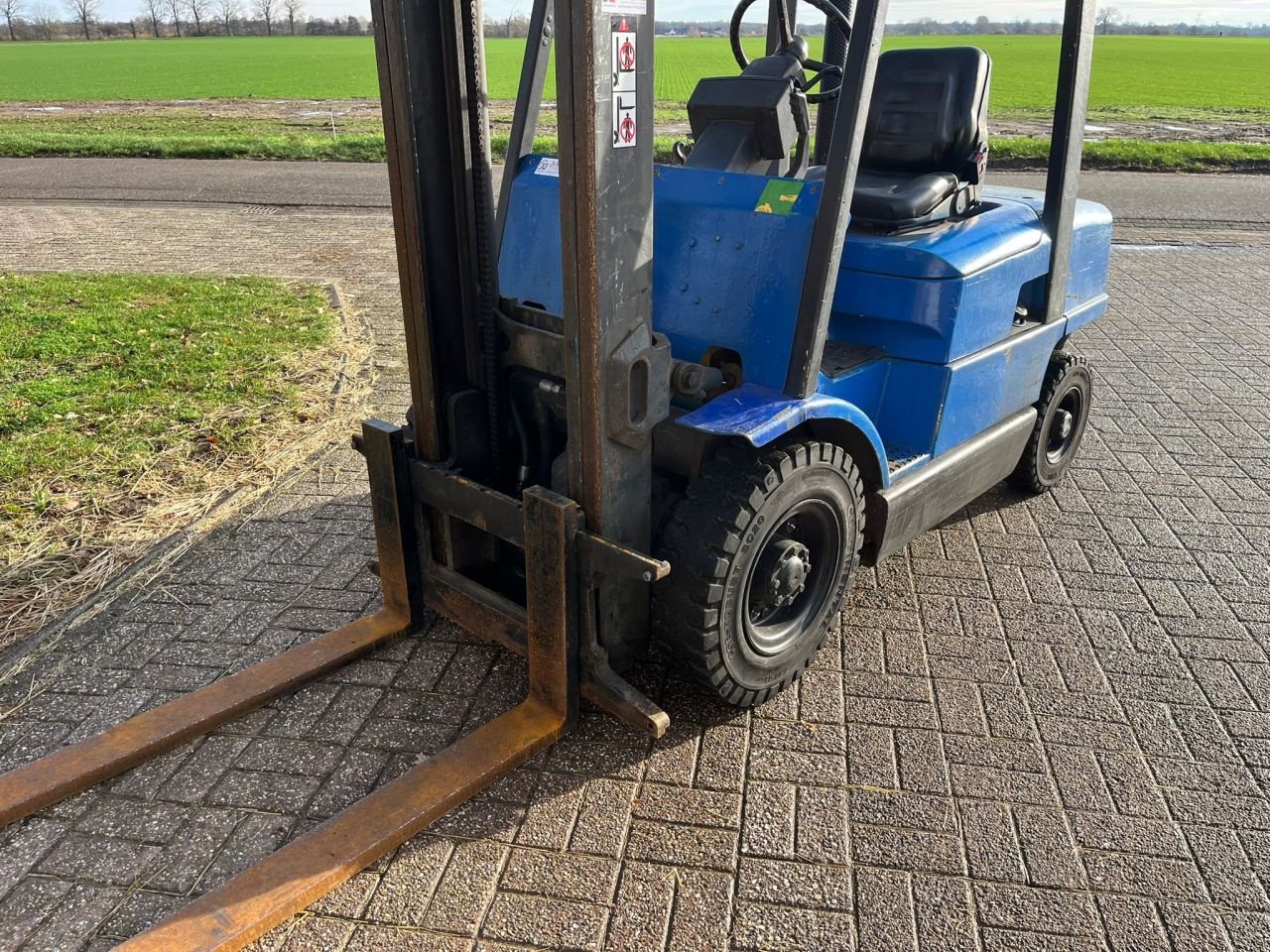 Frontstapler типа Hyster H2.50XM, Gebrauchtmaschine в Buggenum (Фотография 3)