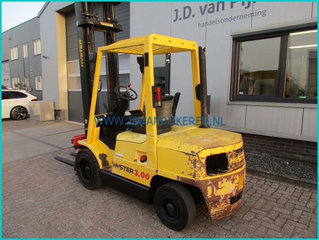 Frontstapler des Typs Hyster H3.00XM, Gebrauchtmaschine in IJsselmuiden (Bild 2)