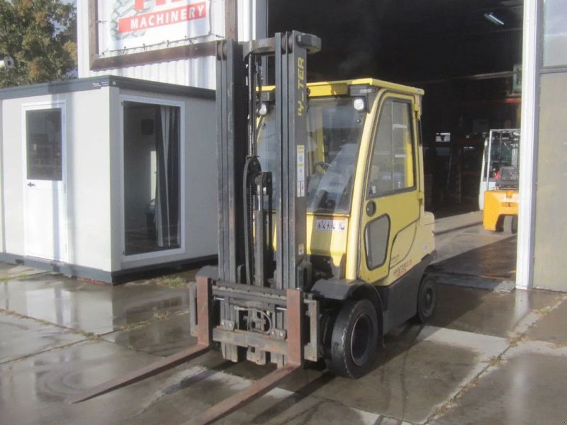 Frontstapler des Typs Hyster Heftruck H2.5FT, LPG-gas, triplomast, side shift., Gebrauchtmaschine in Tubbergen (Bild 1)