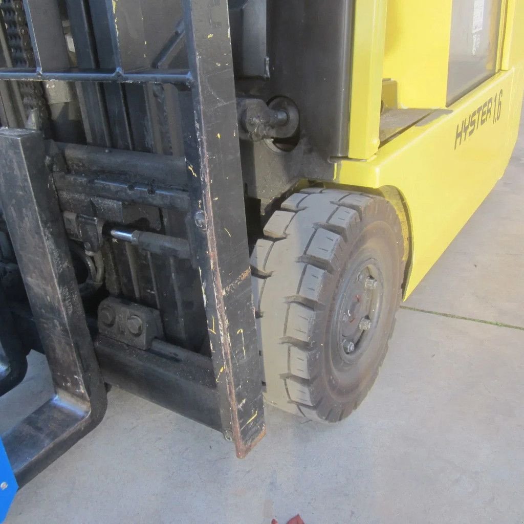 Frontstapler des Typs Hyster J1.60 XMT, elek, triplomast, side shift, accu 2024, Gebrauchtmaschine in Tubbergen (Bild 7)