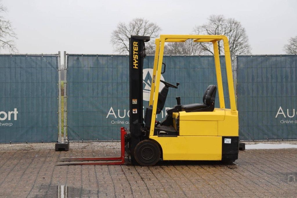 Frontstapler от тип Hyster J1.60XMT, Gebrauchtmaschine в Antwerpen (Снимка 1)