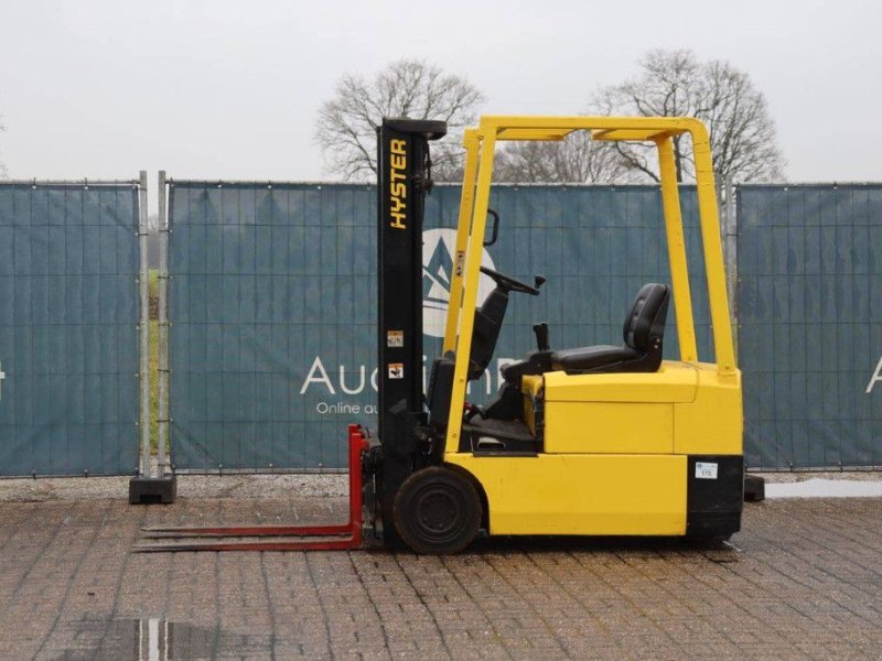 Frontstapler от тип Hyster J1.60XMT, Gebrauchtmaschine в Antwerpen (Снимка 1)