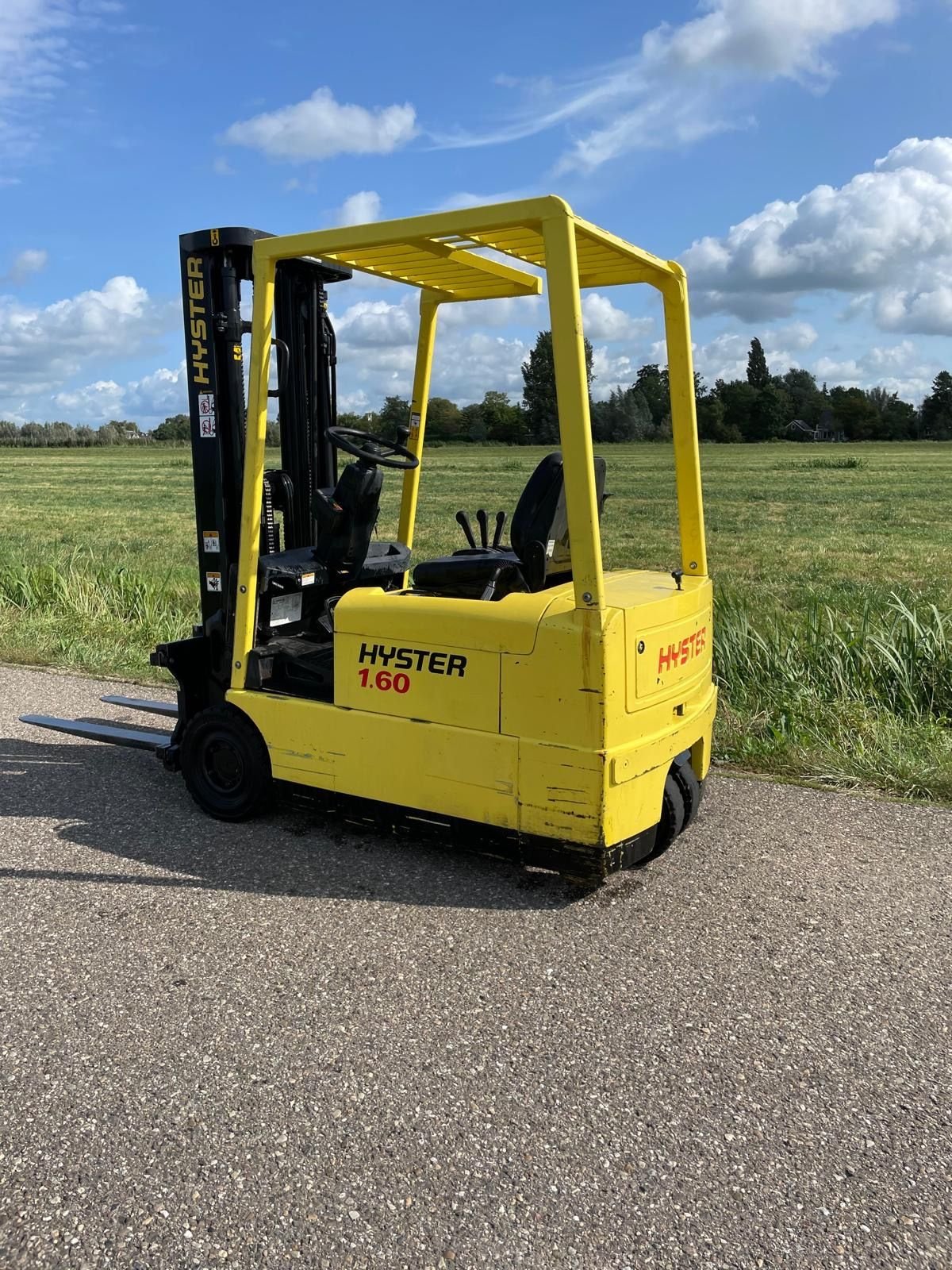 Frontstapler of the type Hyster J1.60XMT, Gebrauchtmaschine in Giessenburg (Picture 1)
