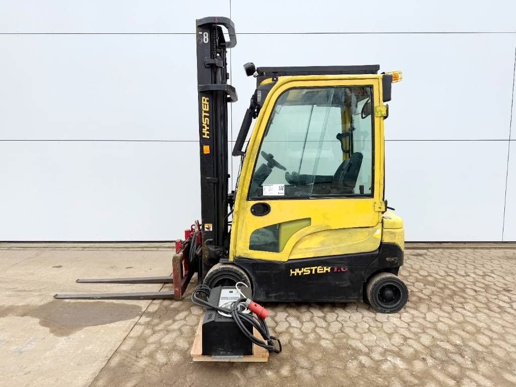 Frontstapler от тип Hyster J1.6XN MWB - Duplex / Rotating Forks / Lithium, Gebrauchtmaschine в Veldhoven (Снимка 2)