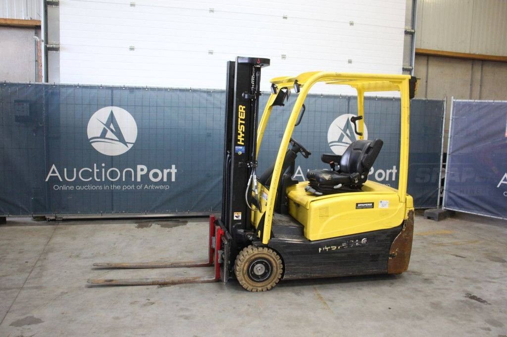 Frontstapler za tip Hyster J1.6XNT, Gebrauchtmaschine u Antwerpen (Slika 1)