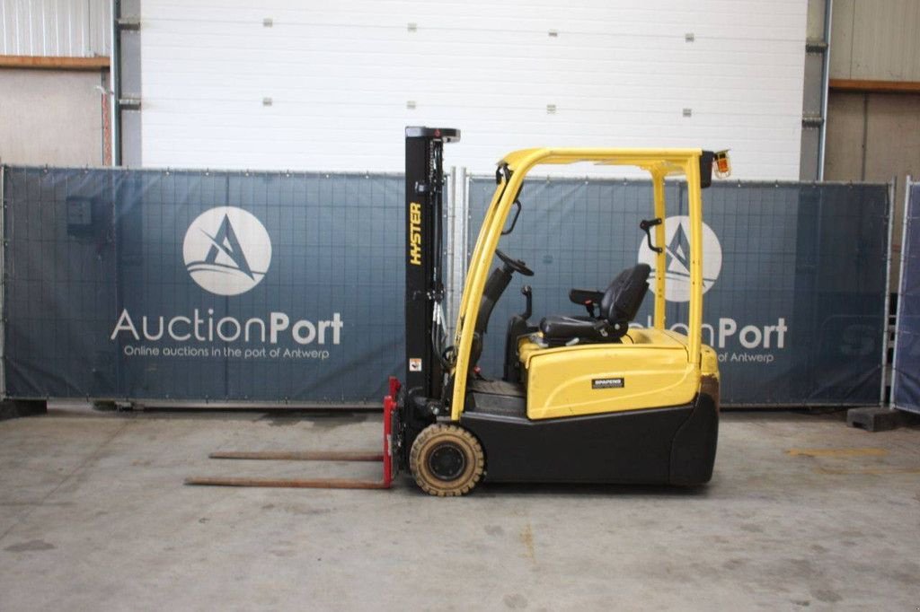 Frontstapler от тип Hyster J1.6XNT, Gebrauchtmaschine в Antwerpen (Снимка 2)