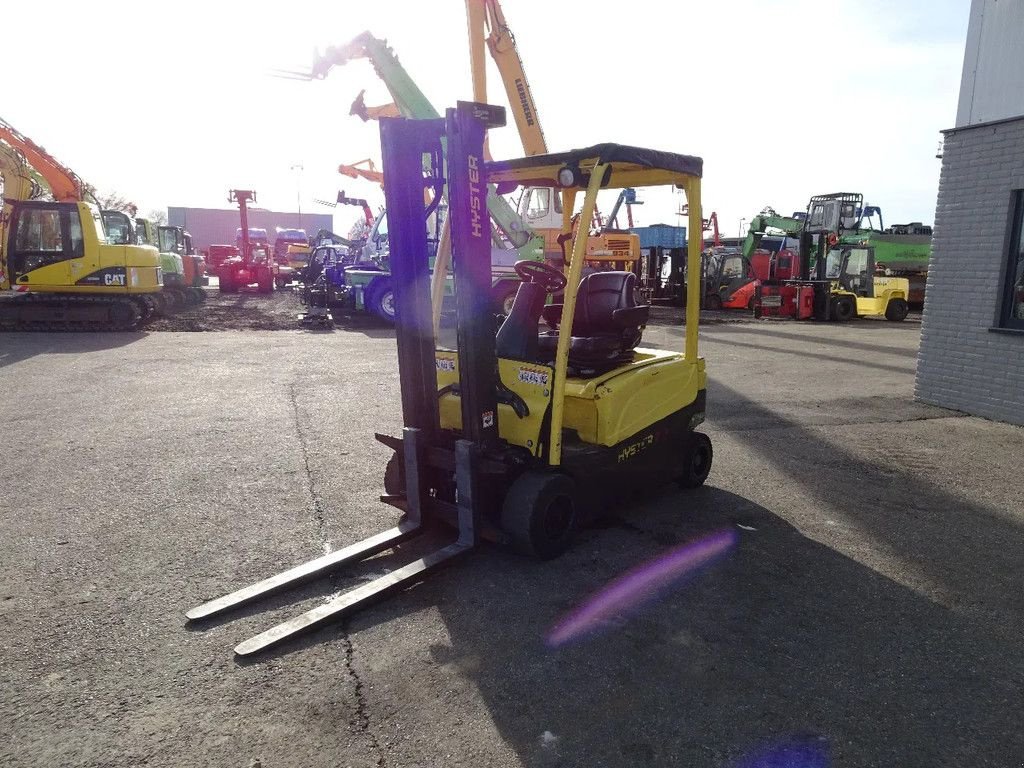 Frontstapler of the type Hyster J2.0XNT J2.0, Gebrauchtmaschine in Zutphen (Picture 2)