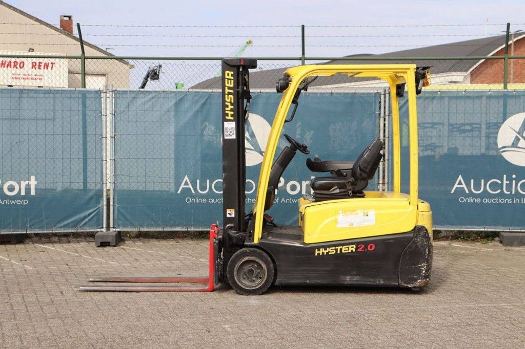 Frontstapler del tipo Hyster J2.0XNT, Gebrauchtmaschine In Antwerpen (Immagine 2)