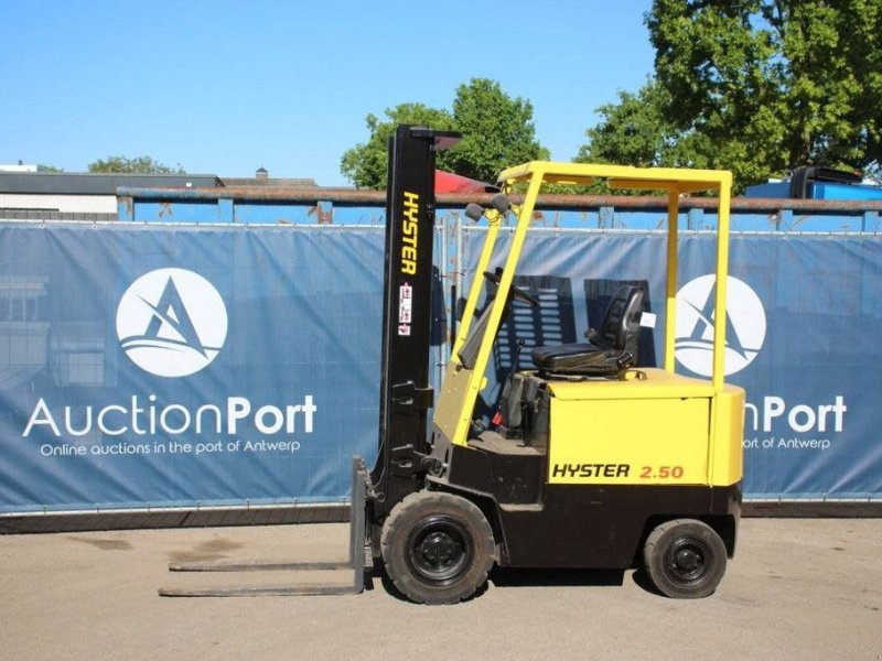 Frontstapler типа Hyster J2.50XL, Gebrauchtmaschine в Antwerpen (Фотография 1)