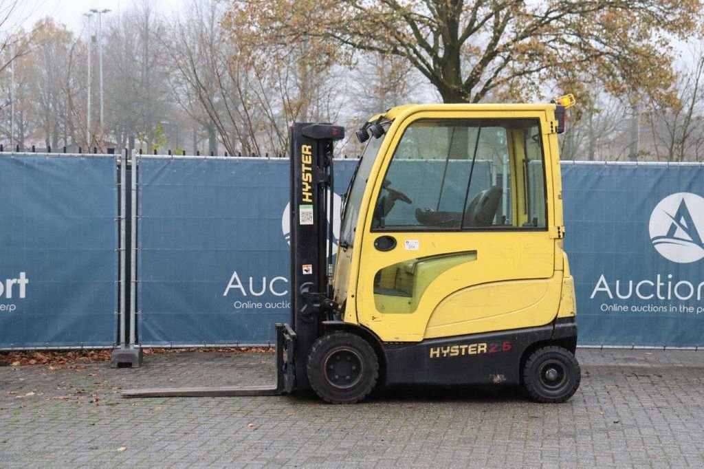 Frontstapler типа Hyster J2.5XN, Gebrauchtmaschine в Antwerpen (Фотография 1)