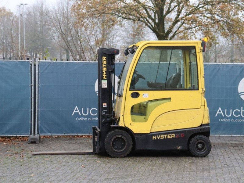 Frontstapler от тип Hyster J2.5XN, Gebrauchtmaschine в Antwerpen (Снимка 1)