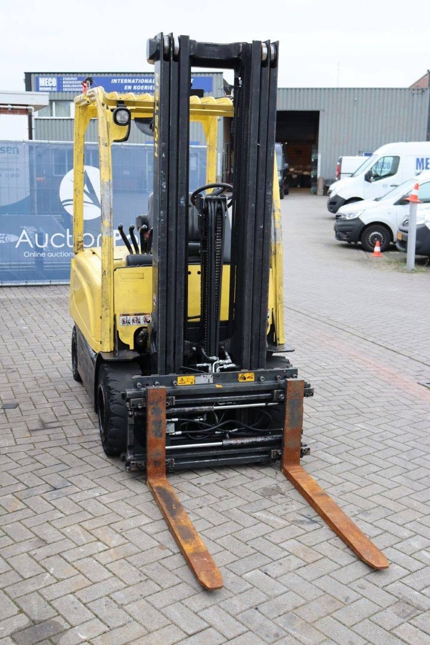 Frontstapler a típus Hyster J2.5XN, Gebrauchtmaschine ekkor: Antwerpen (Kép 8)