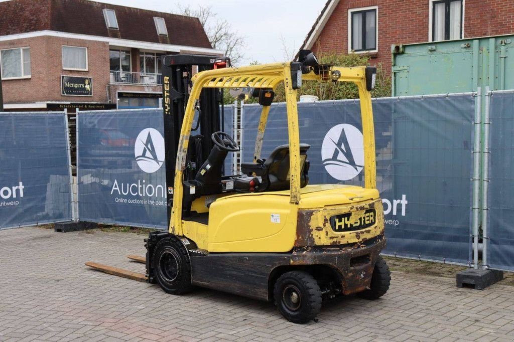 Frontstapler tip Hyster J2.5XN, Gebrauchtmaschine in Antwerpen (Poză 3)