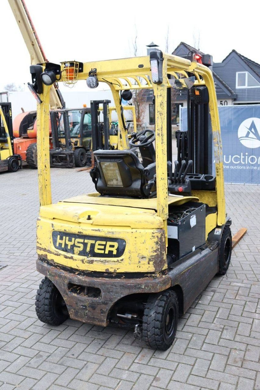 Frontstapler du type Hyster J2.5XN, Gebrauchtmaschine en Antwerpen (Photo 7)