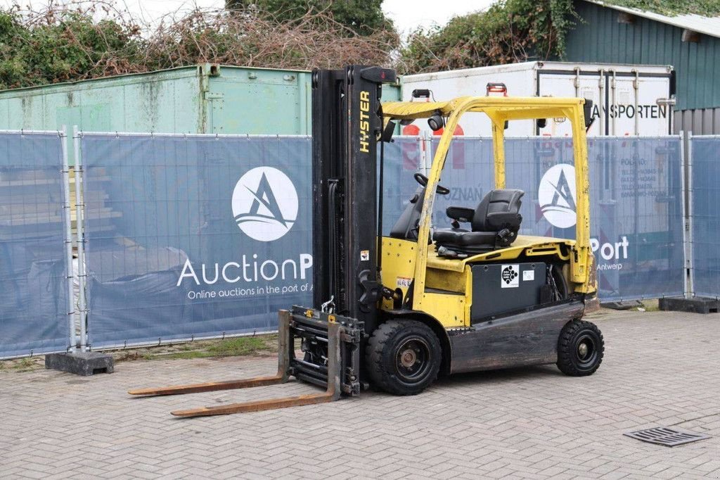 Frontstapler du type Hyster J2.5XN, Gebrauchtmaschine en Antwerpen (Photo 10)