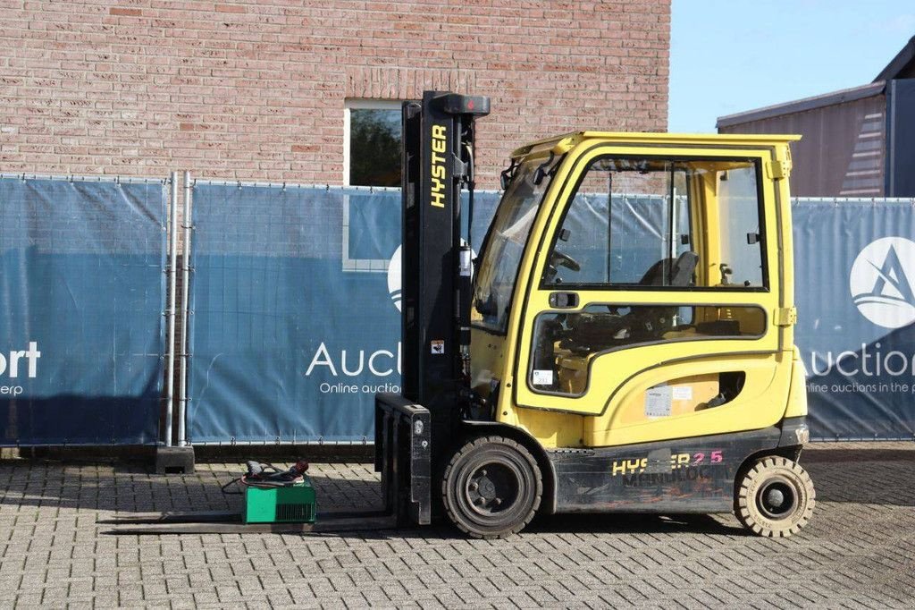 Frontstapler a típus Hyster J2.5XN, Gebrauchtmaschine ekkor: Antwerpen (Kép 1)