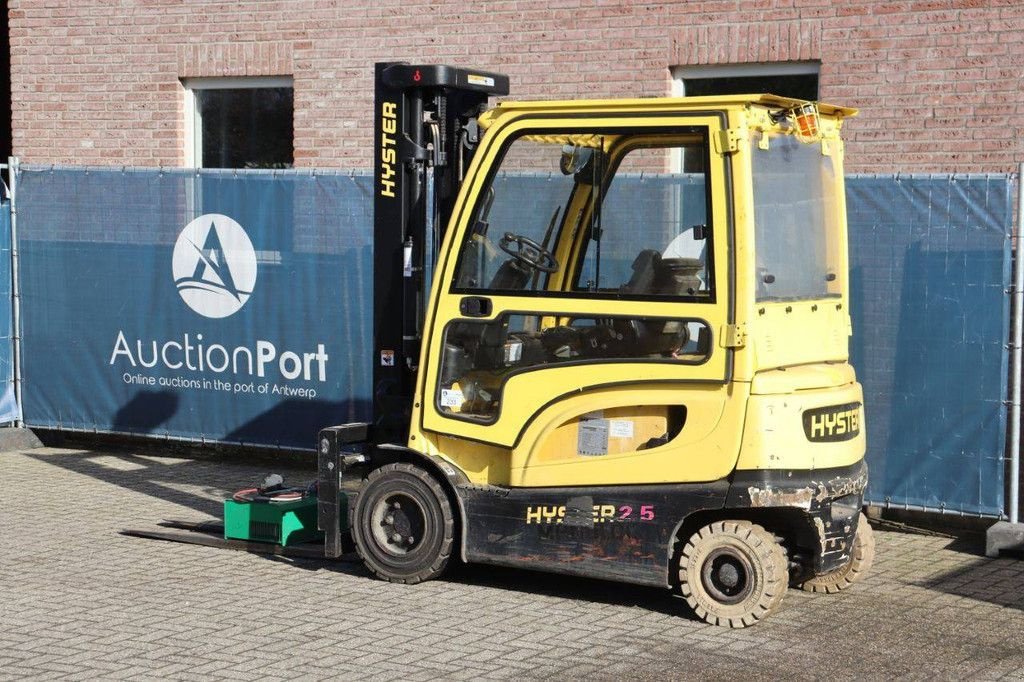 Frontstapler a típus Hyster J2.5XN, Gebrauchtmaschine ekkor: Antwerpen (Kép 3)