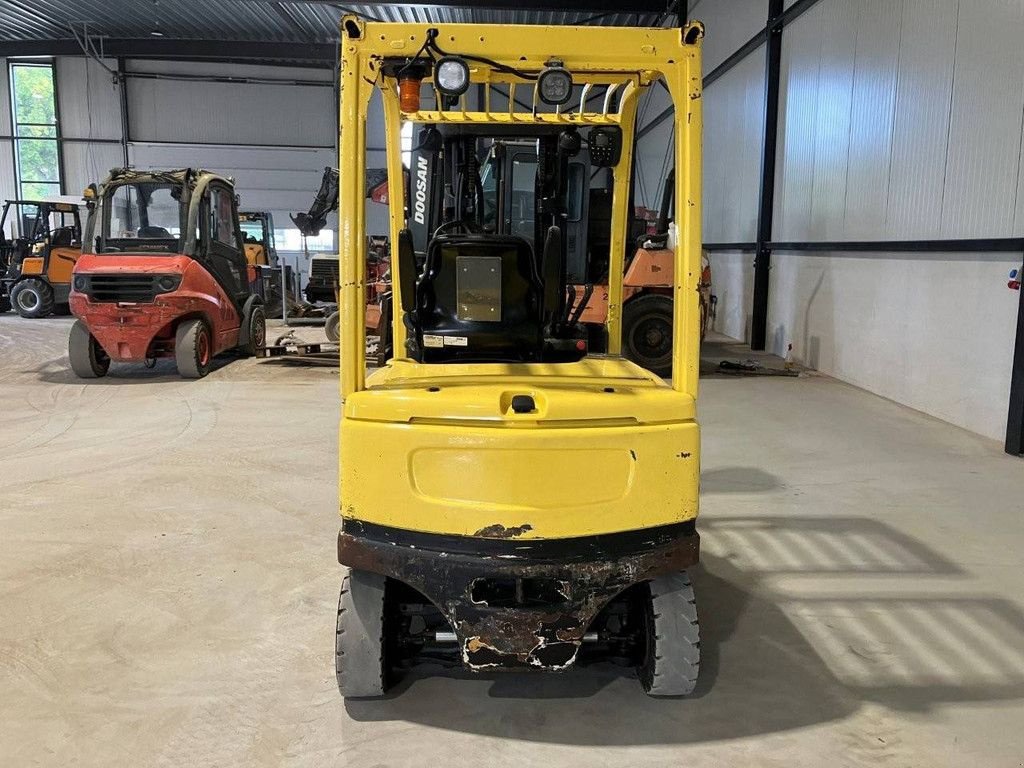 Frontstapler от тип Hyster J2.5XN, Gebrauchtmaschine в Antwerpen (Снимка 4)