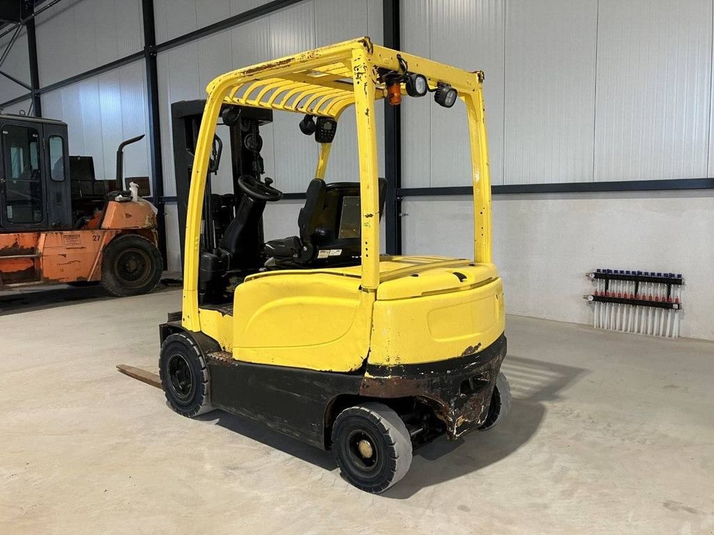 Frontstapler типа Hyster J2.5XN, Gebrauchtmaschine в Antwerpen (Фотография 3)