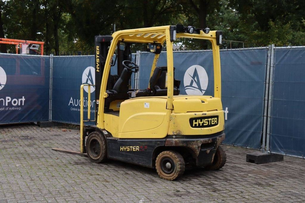 Frontstapler типа Hyster J2.5XN, Gebrauchtmaschine в Antwerpen (Фотография 4)