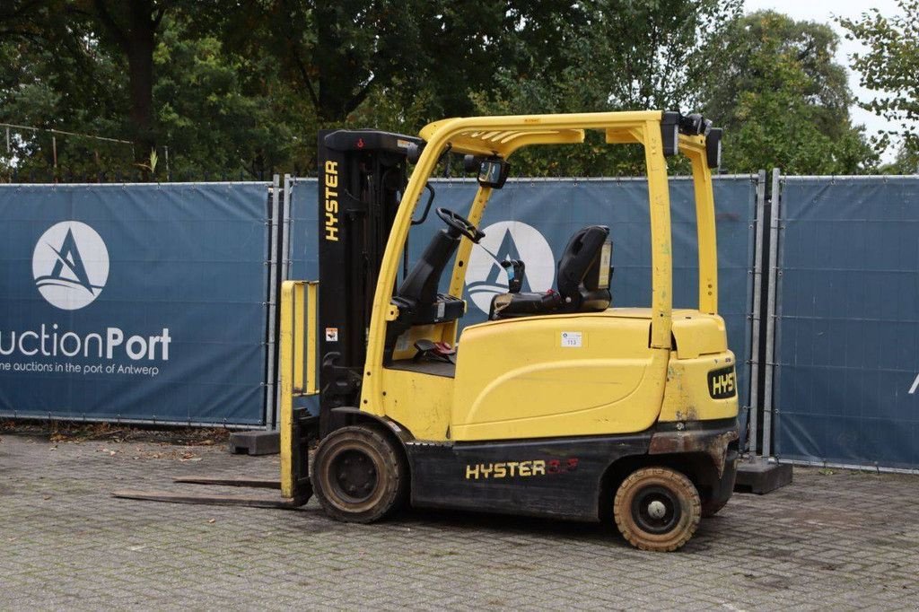 Frontstapler типа Hyster J2.5XN, Gebrauchtmaschine в Antwerpen (Фотография 3)