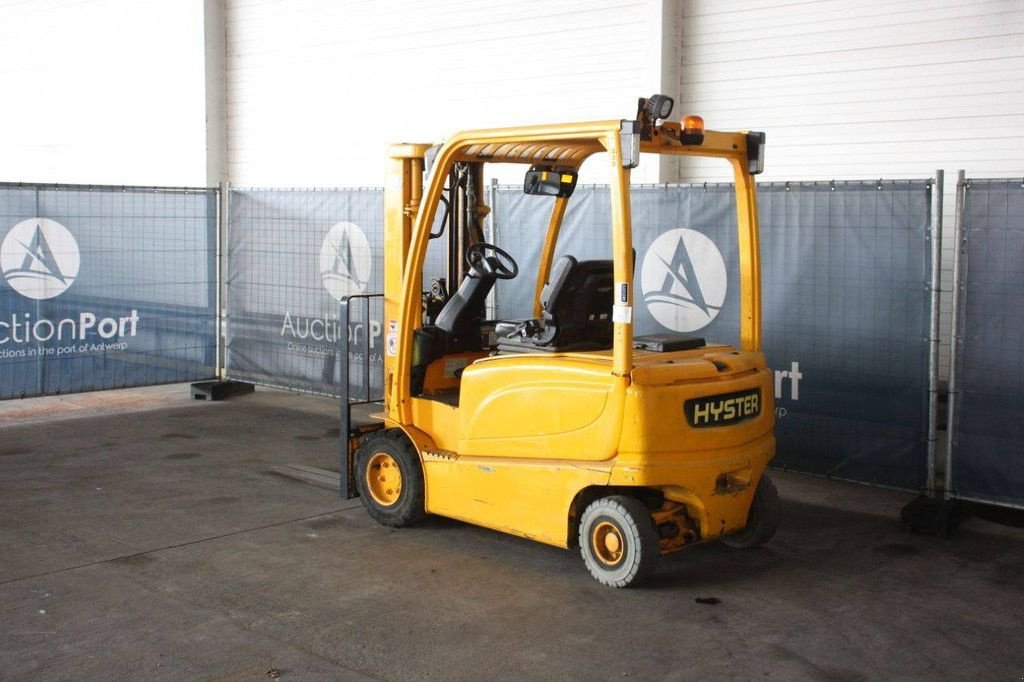 Frontstapler типа Hyster J2.5XN, Gebrauchtmaschine в Antwerpen (Фотография 3)