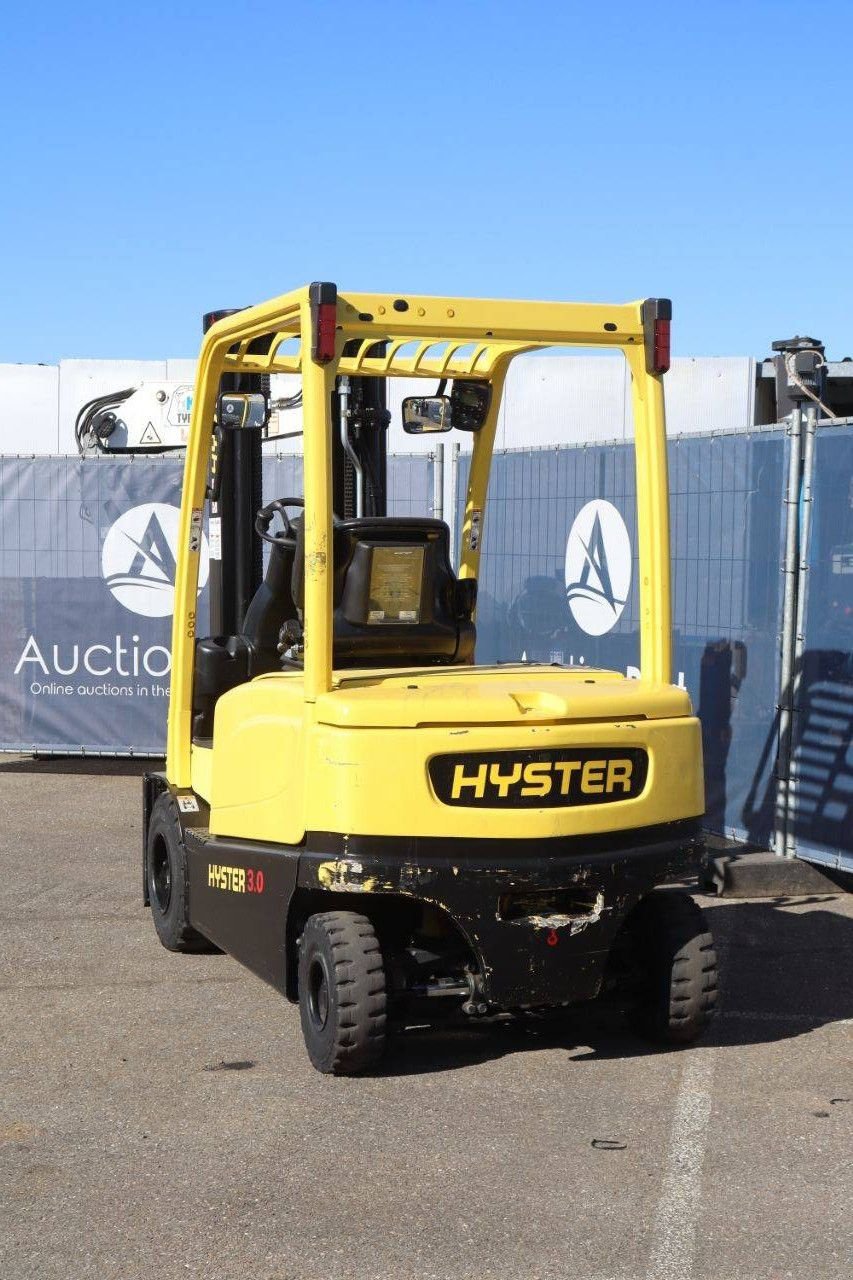 Frontstapler typu Hyster J3.0XN-861, Gebrauchtmaschine v Antwerpen (Obrázok 4)