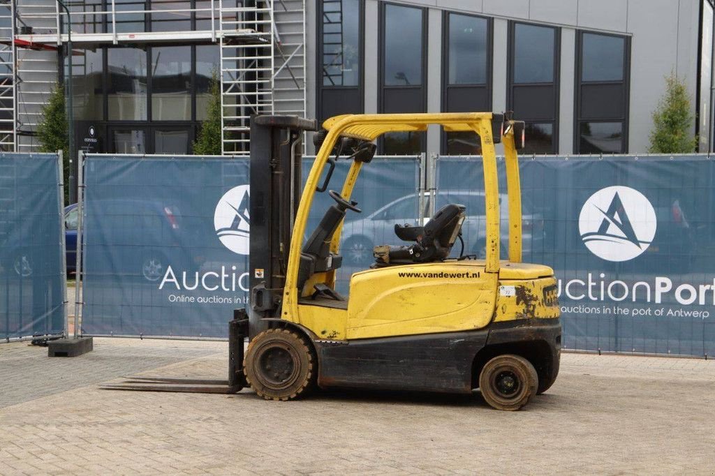 Frontstapler typu Hyster J3.0XN, Gebrauchtmaschine v Antwerpen (Obrázek 3)