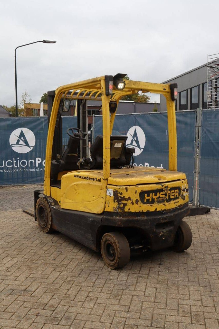Frontstapler du type Hyster J3.0XN, Gebrauchtmaschine en Antwerpen (Photo 4)