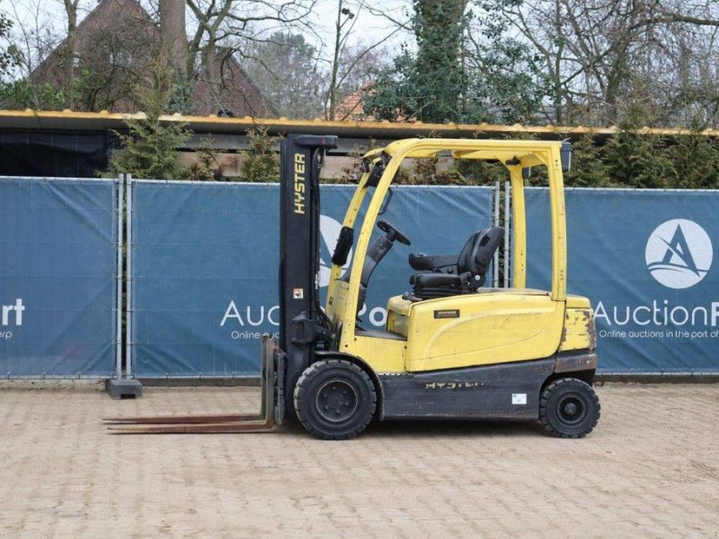 Frontstapler типа Hyster J3.0XN, Gebrauchtmaschine в Antwerpen (Фотография 1)