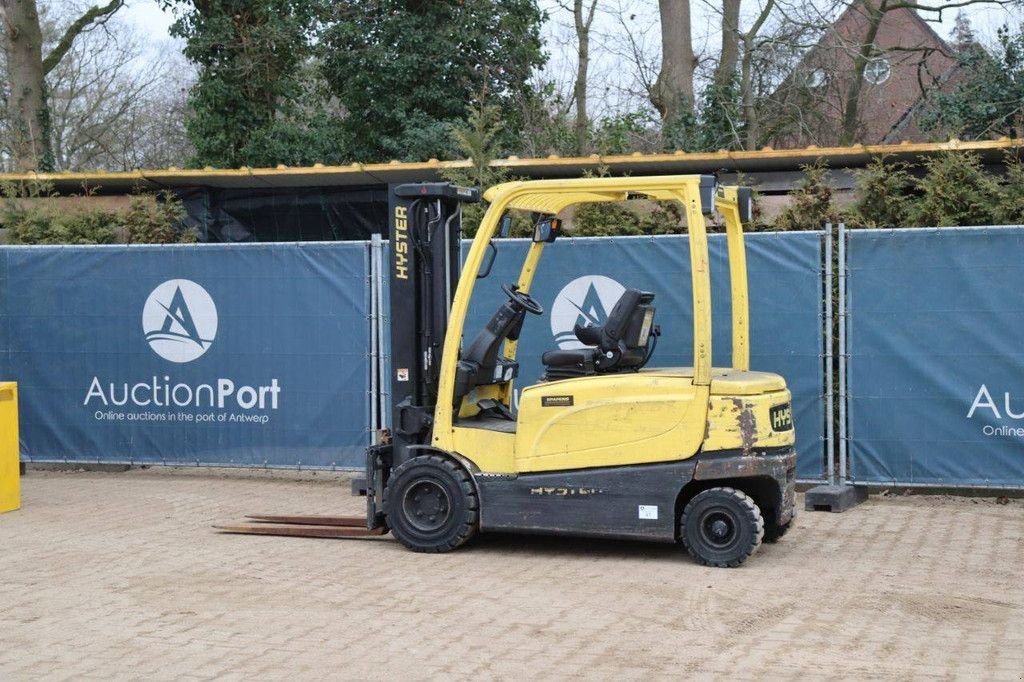 Frontstapler типа Hyster J3.0XN, Gebrauchtmaschine в Antwerpen (Фотография 3)