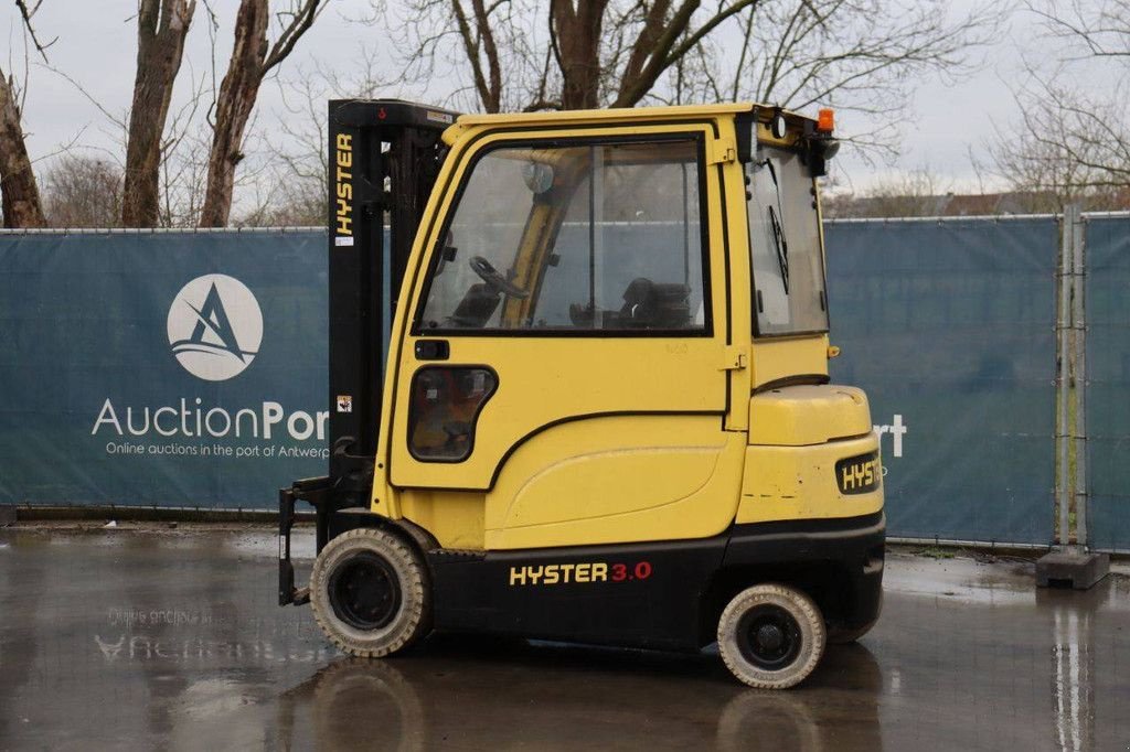 Frontstapler Türe ait Hyster J3.0XN, Gebrauchtmaschine içinde Antwerpen (resim 3)
