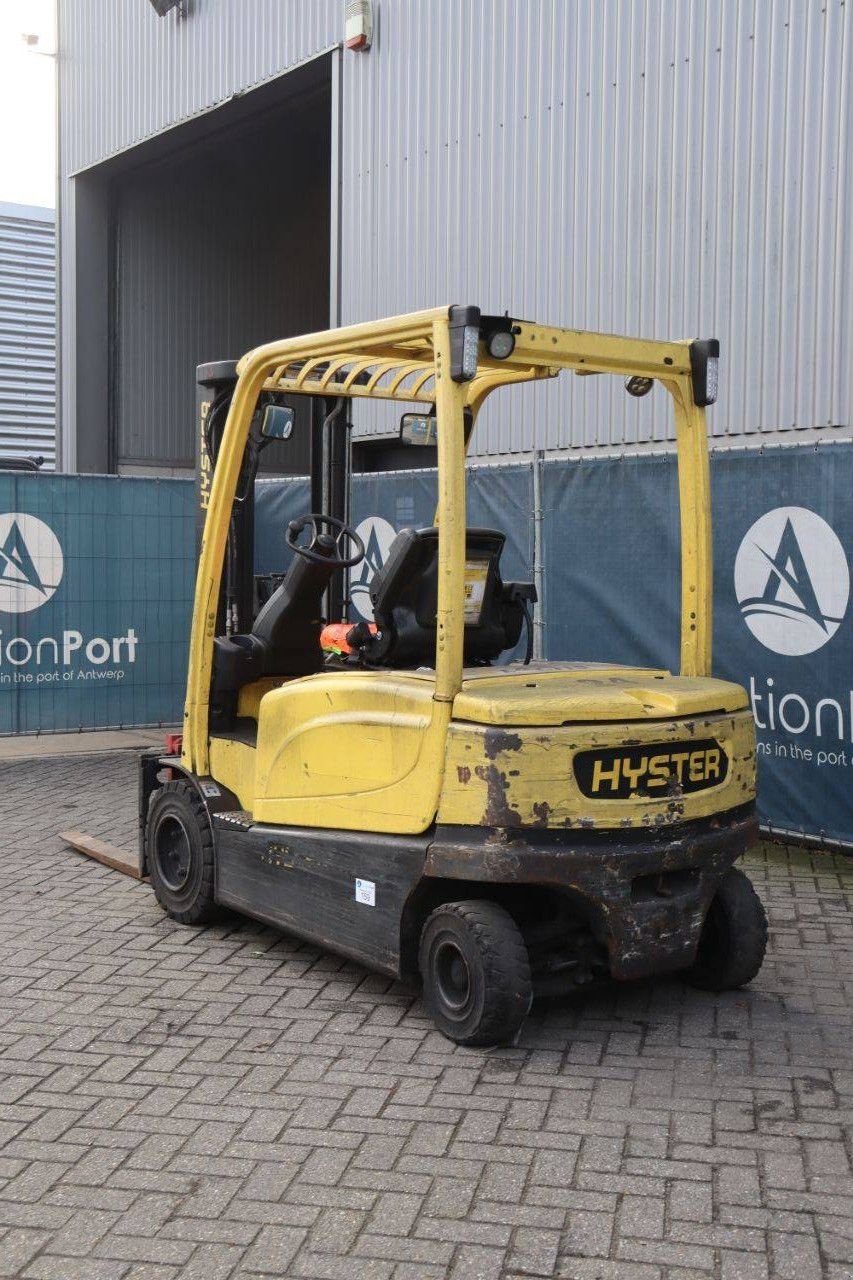 Frontstapler от тип Hyster J3.0XN, Gebrauchtmaschine в Antwerpen (Снимка 4)
