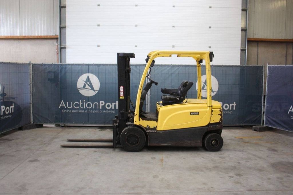 Frontstapler типа Hyster J3.0XN, Gebrauchtmaschine в Antwerpen (Фотография 2)