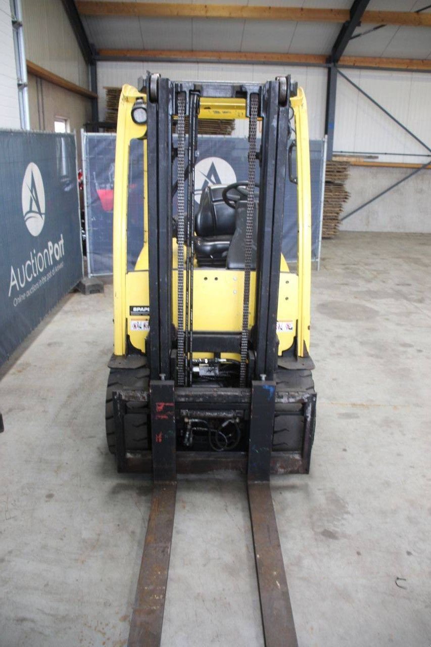 Frontstapler типа Hyster J3.0XN, Gebrauchtmaschine в Antwerpen (Фотография 8)