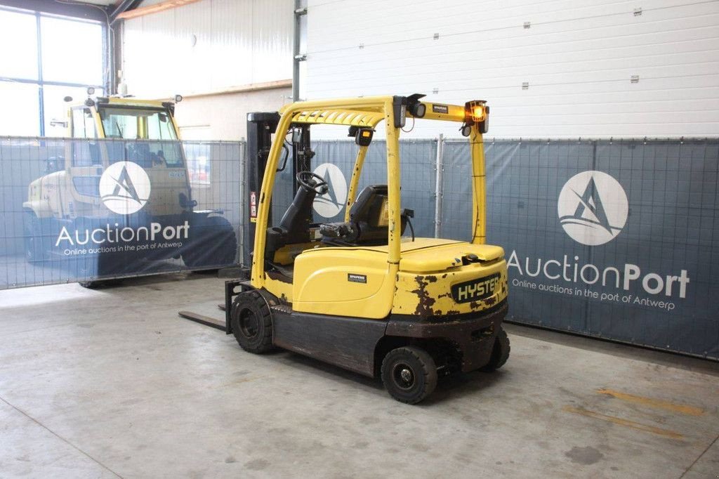 Frontstapler типа Hyster J3.0XN, Gebrauchtmaschine в Antwerpen (Фотография 3)